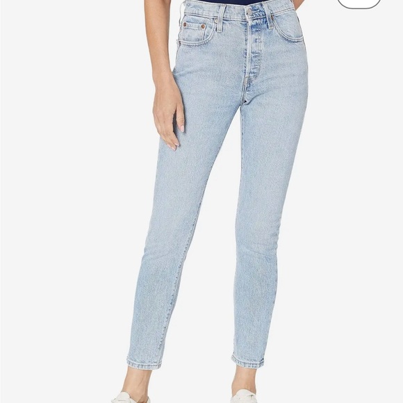 Levi's 501 Skinny light washed - Picture 9 of 10